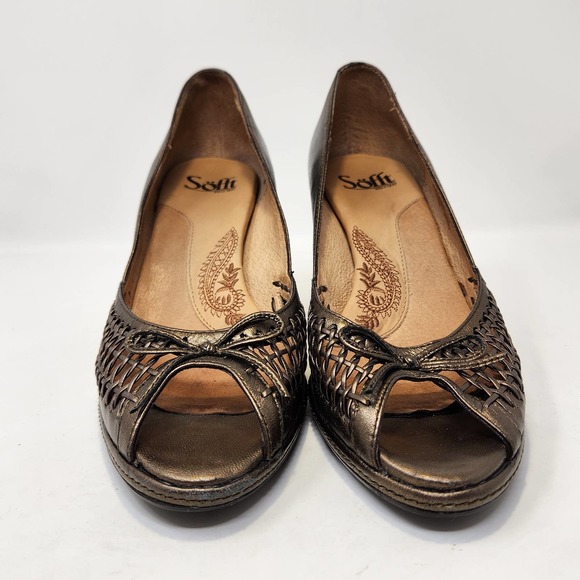 Sofft Womens Metallic Gold Leather Pumps Heels Size 9 M Peep Toe Woven Comfort - Picture 3 of 8